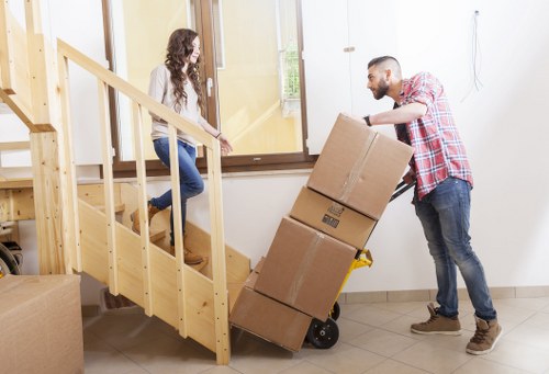 Furniture pick-up and single-item transport by van