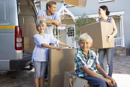 Free quote discussion for a local moving service